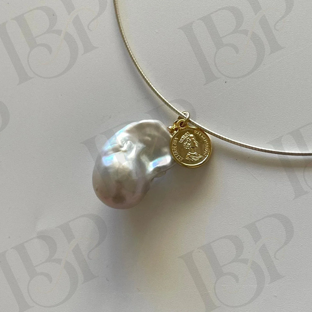 Baroque Pearl Necklace with Coin Charm - Irregular Beauty Pearl