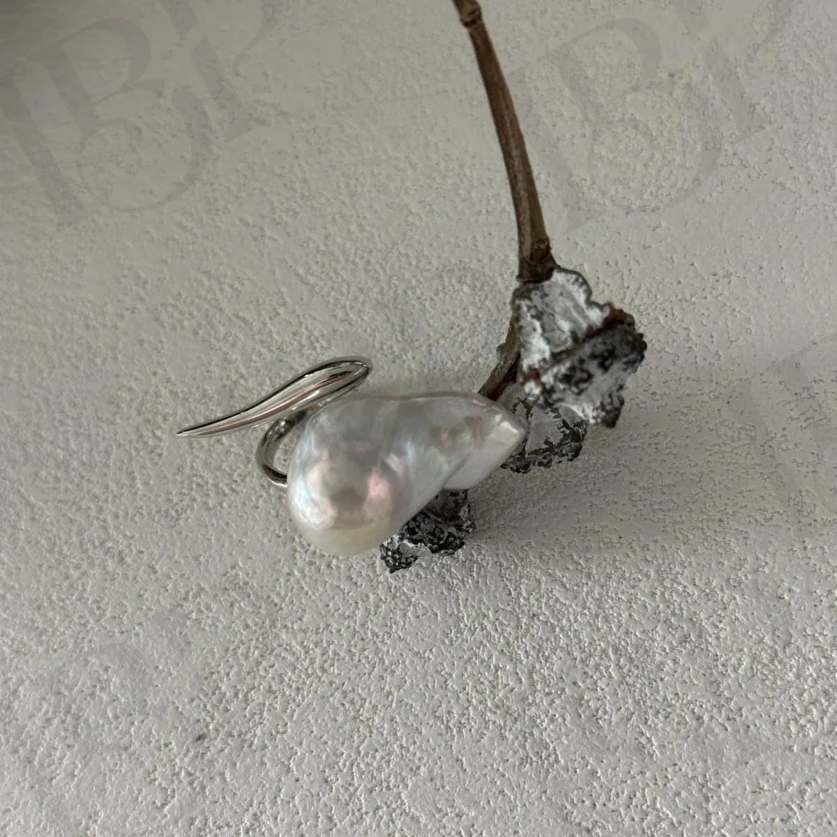 Edgy Baroque Pearl Ring - Sculptural Sterling Silver Statement Jewelry - Irregular Beauty Pearl