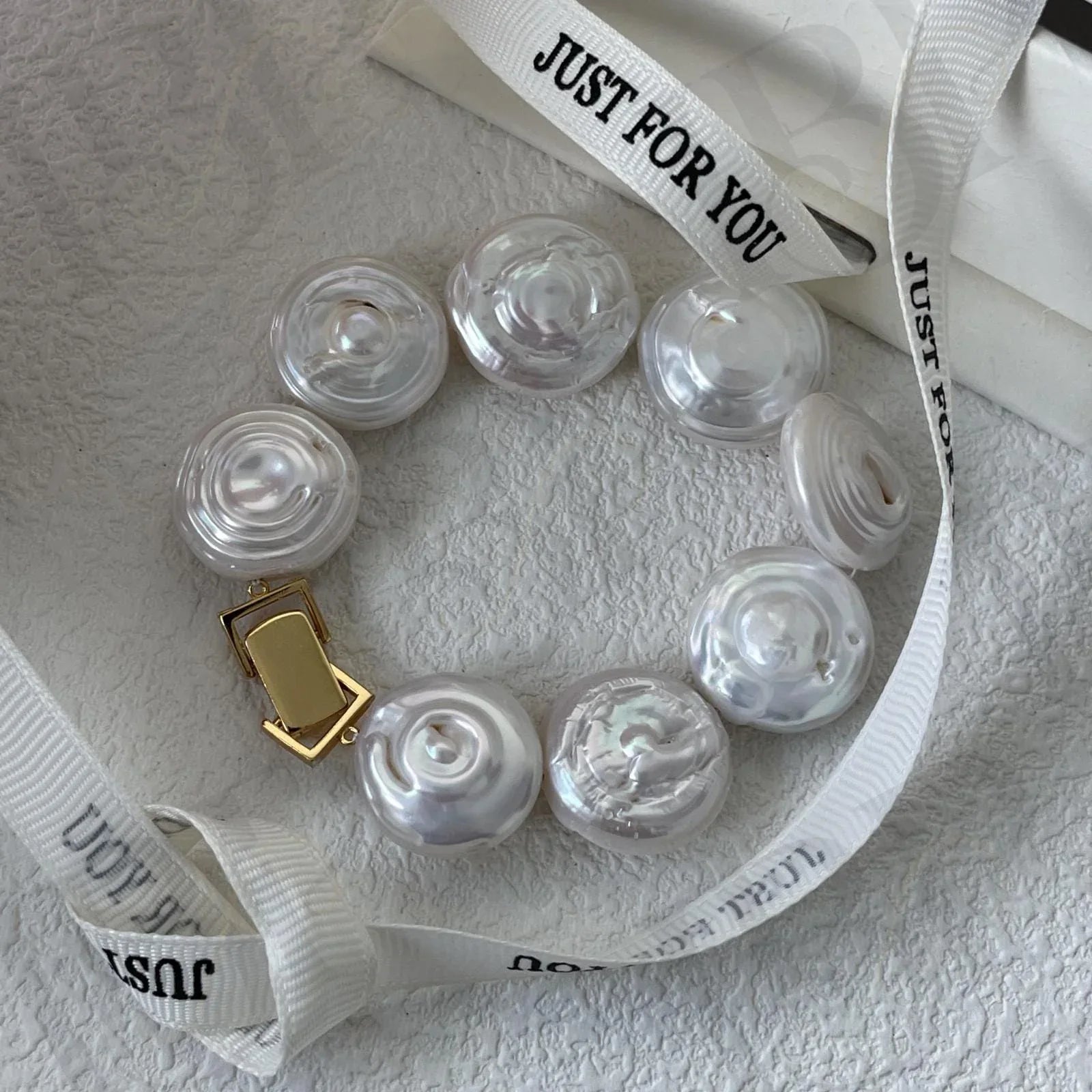 Coin Pearl Bracelet - 18k Gold Vermeil Clasp - Irregular Beauty Pearl