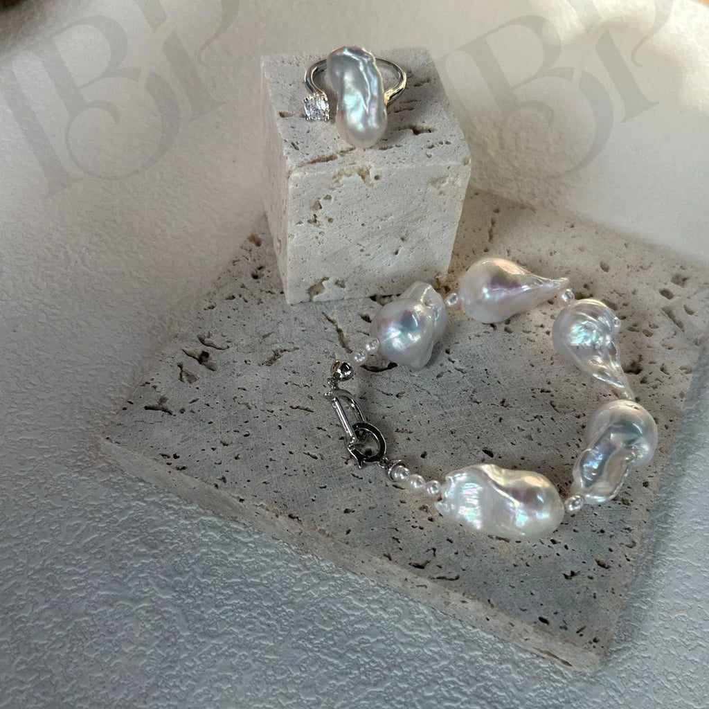 Chunky Baroque Pearl Bracelet - Irregular Beauty Pearl