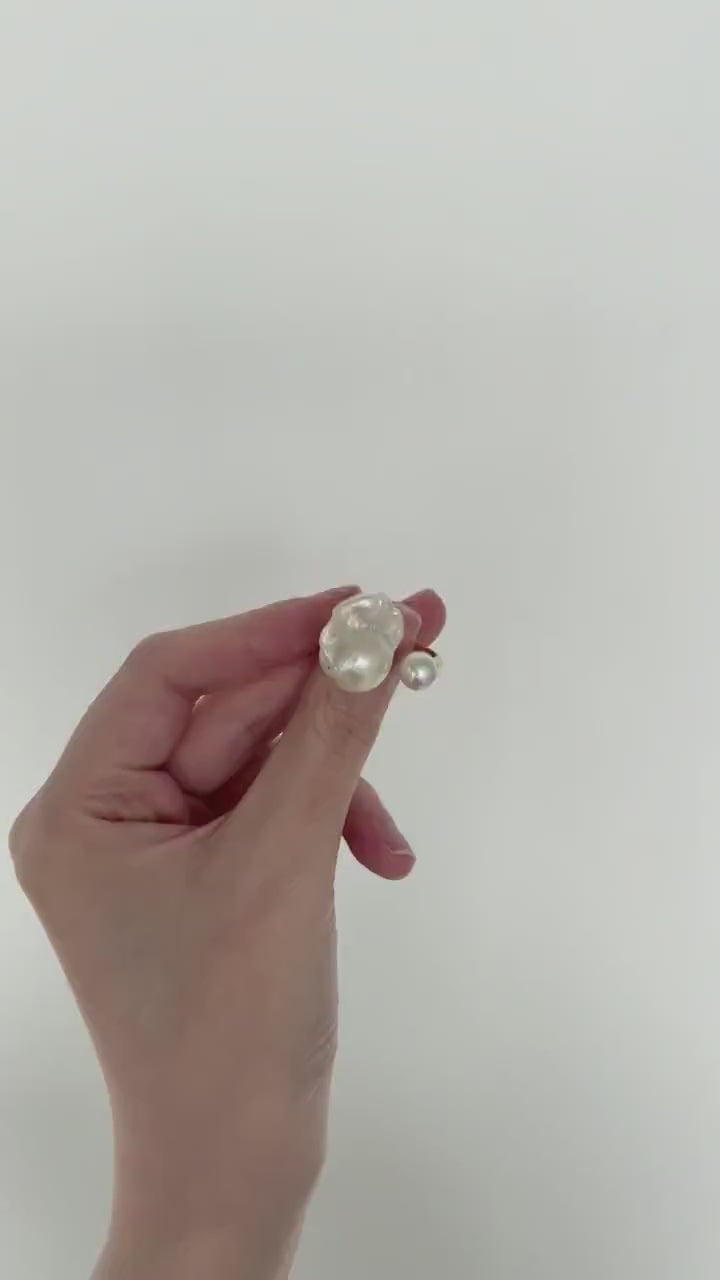 Baroque Pearl Open Ring - 18k Gold Vermeil Toi et Moi Design